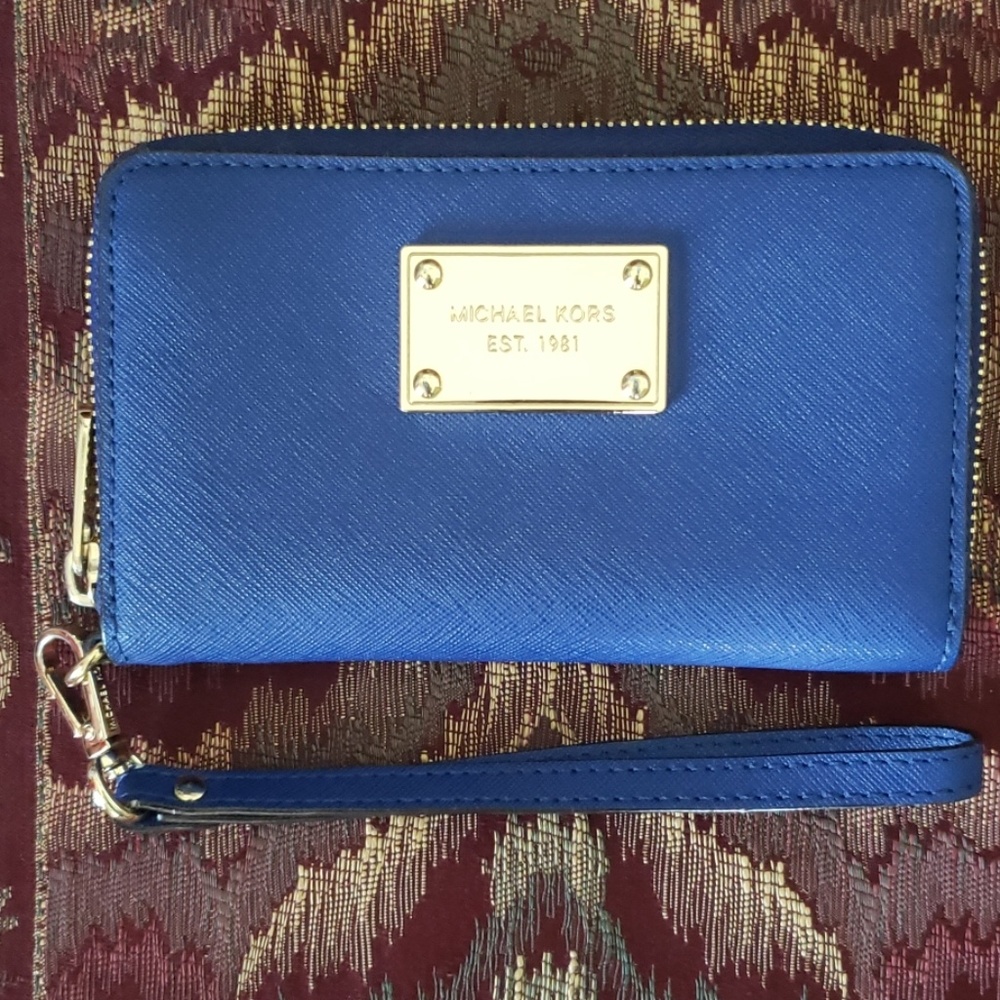 Michael Kors Wristlet